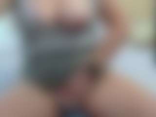 Live cam show with hotgenevieve - Brown Hair on SpunkLive
