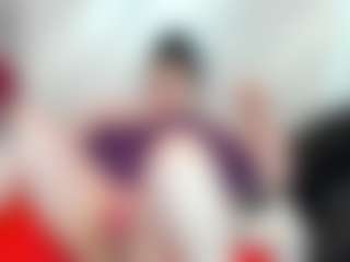 Live cam show with ladylauren - Sexcam on friskycurves.com
