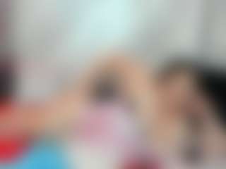 Live cam show with ladylauren - Bedroom Mature on LiveSexCams6