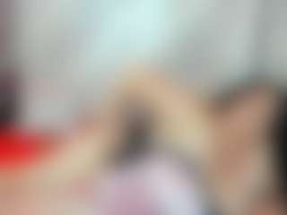 Live cam show with ladylauren - Bedroom Mature on Nude Live Now