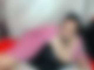 Live cam show with ladylauren - Bedroom Mature on Camsoda