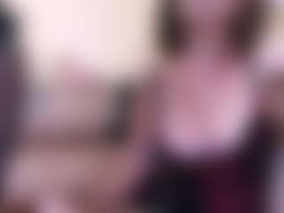 Live cam show with LadyAndTranny - Squirt on crypto-cams