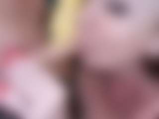 Show in cam erotica live di LadyAndTranny