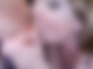 Live cam show with LadyAndTranny - Facesitting on Hubzter Live