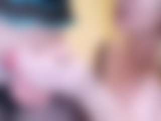 Spettacolo in cam dal vivo con LadyAndTranny - Tittyfuck su Camsoda
