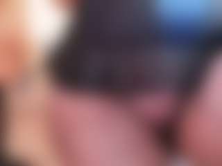 Live cam show with LadyAndTranny - Brown Eyes on Hubzter Live