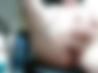 Live cam show with FunJohnny - Average on Streamer API