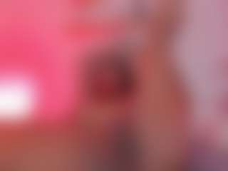 Live cam show with idaima - Bedroom Mature on StripNow