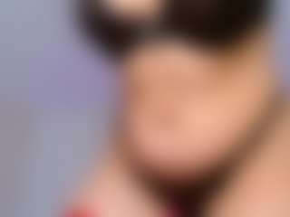 Live cam show with Lisa - Cougar on Dolls Live