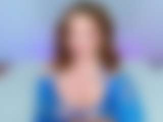 Live cam show with Lisa - Fingers on 1on1-livenow