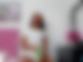 Live cam show with Sharon Hill - Smoking on AdultVida.com
