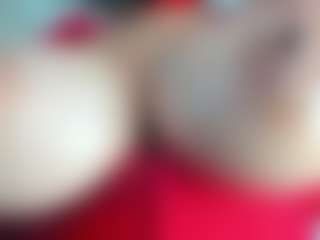 Live cam show with luuciana - Milk on Camsoda