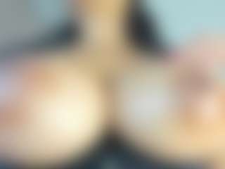 Live cam show with luuciana - BBW on SinfulBabes