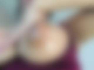 Live cam show with luuciana - Milk on Milfs Live
