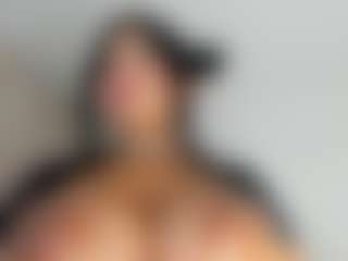luuciana's Live Sex Cam Show