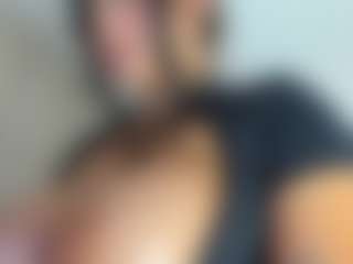 Live cam show with luuciana - Brown Eyes Ebony on Dare Cams
