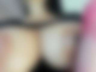 Live cam show with luuciana - Oil on CamClone