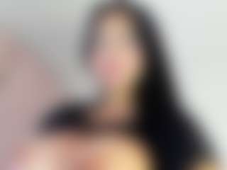 Live cam show with luuciana - Colombia on CamClone