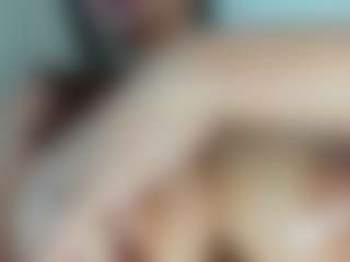 Live cam show with luuciana - Lactation on Camiplay Live