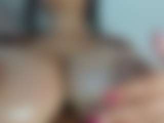 luuciana's Live Sex Cam Show