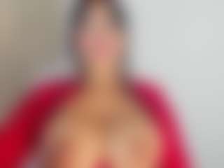 Live cam show with luuciana - Colombia on Streamer API