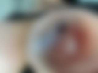Live cam show with luuciana - Oil on hrnylive.com