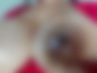 Live cam show with luuciana - Tease on Camsoda