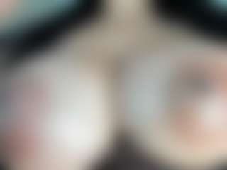 Live cam show with luuciana - Striptease on Dolls Live
