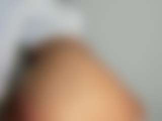 Live cam show with luuciana - Striptease on Uber Horny
