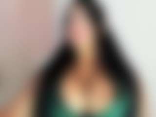 Live cam show with luuciana - Grandes Tetas on SinfulBabes