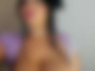 Live cam show with luuciana - Sexwebcam Black on intimatelivegirls.com