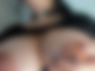 Live cam show with luuciana - Squirt on Camsoda