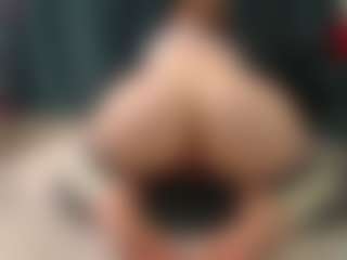 Live cam show with Natasha Kim - Nails on Instabang