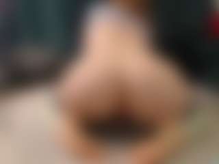 Live cam show with Natasha Kim - Nails on eurowanks.com