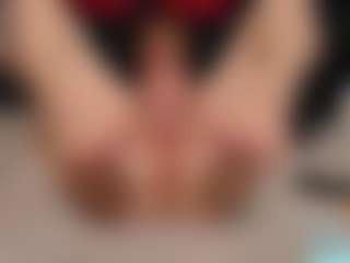 Live cam show with Natasha Kim - Shaved Pussy on Mixed Magazine Live