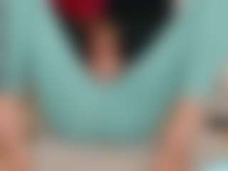 Live cam show with Natasha Kim - Nails on AdultVida.com