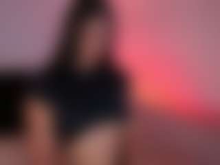 DEEPTHROAT SLUT's Live Sex Cam Show
