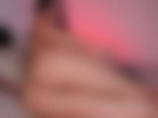 DEEPTHROAT SLUT's Live Sex Cam Show
