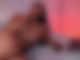 DEEPTHROAT SLUT's Live Sex Cam Show