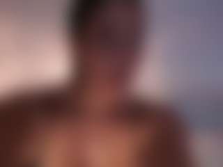 DEEPTHROAT SLUT's Live Sex Cam Show