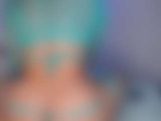 DEEPTHROAT SLUT's Live Sex Cam Show
