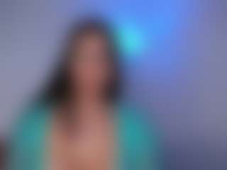 DEEPTHROAT SLUT's Live Sex Cam Show
