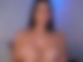 DEEPTHROAT SLUT's Live Sex Cam Show
