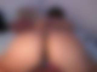 DEEPTHROAT SLUT's Live Sex Cam Show