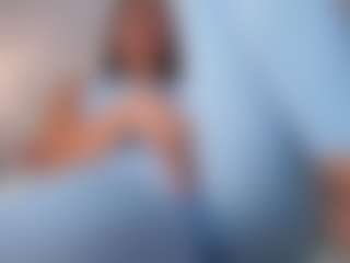 DEEPTHROAT SLUT's Live Sex Cam Show