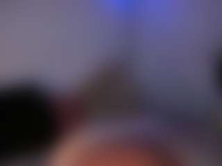 DEEPTHROAT SLUT's Live Sex Cam Show