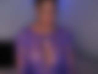 DEEPTHROAT SLUT's Live Sex Cam Show