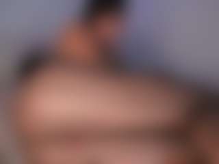 DEEPTHROAT SLUT's Live Sex Cam Show