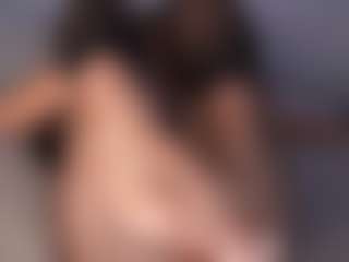 DEEPTHROAT SLUT's Live Sex Cam Show