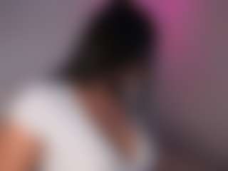 DEEPTHROAT SLUT's Live Sex Cam Show